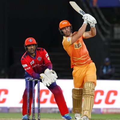 chris-lynn-in-action-in-ilt20-2023.Click to read full article.